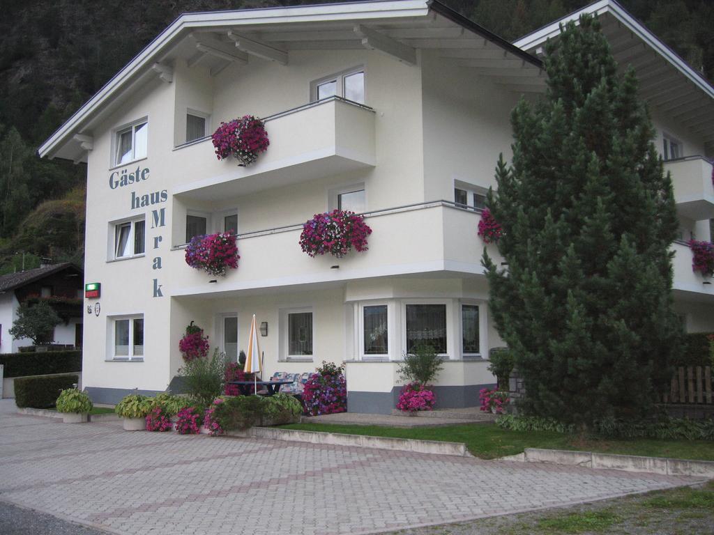 Gaestehaus Mrak Лангенфельд Экстерьер фото
